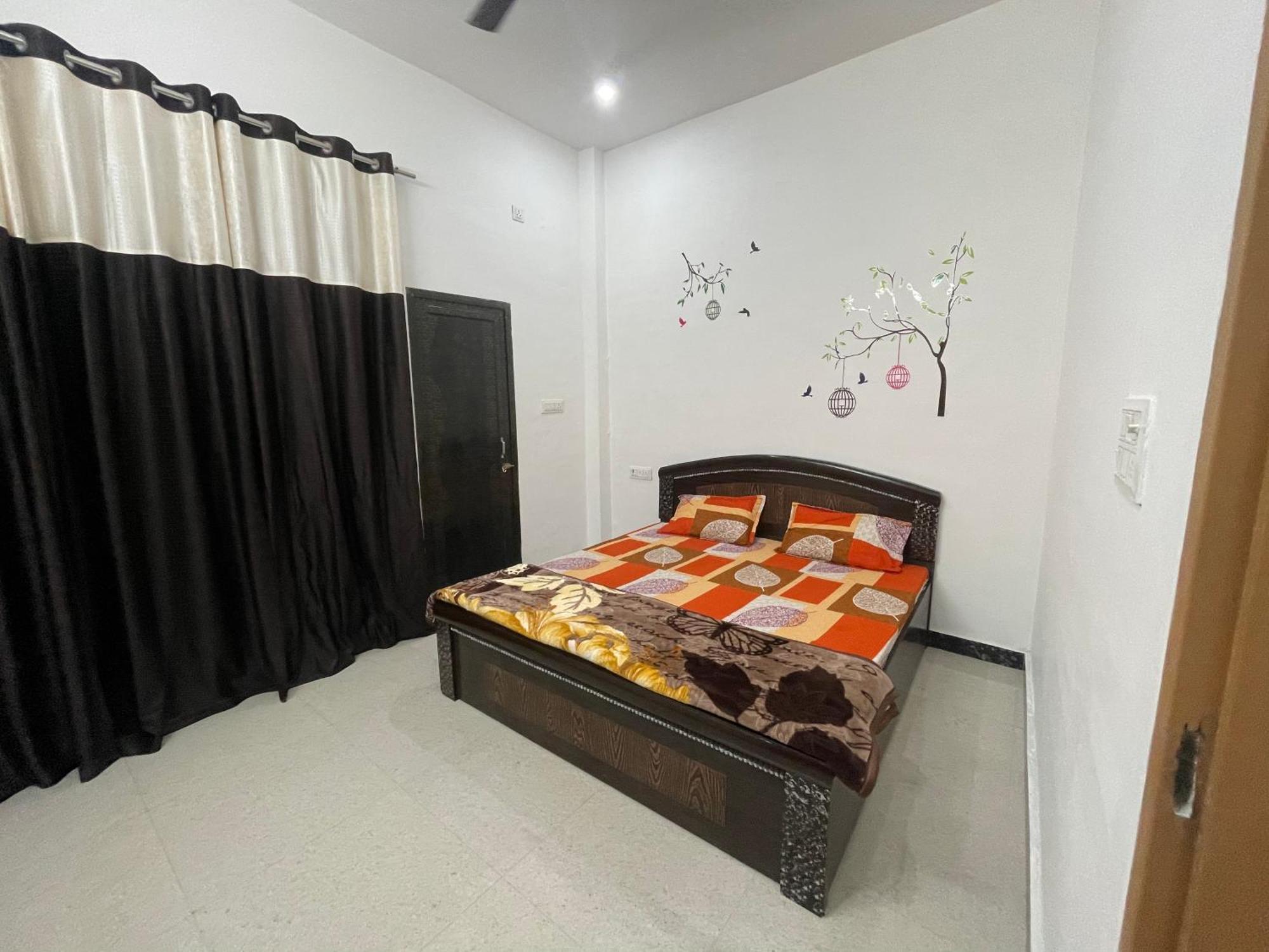 Rukmani Villas Group Of Rukmani Home Stay Mathura Eksteriør bilde