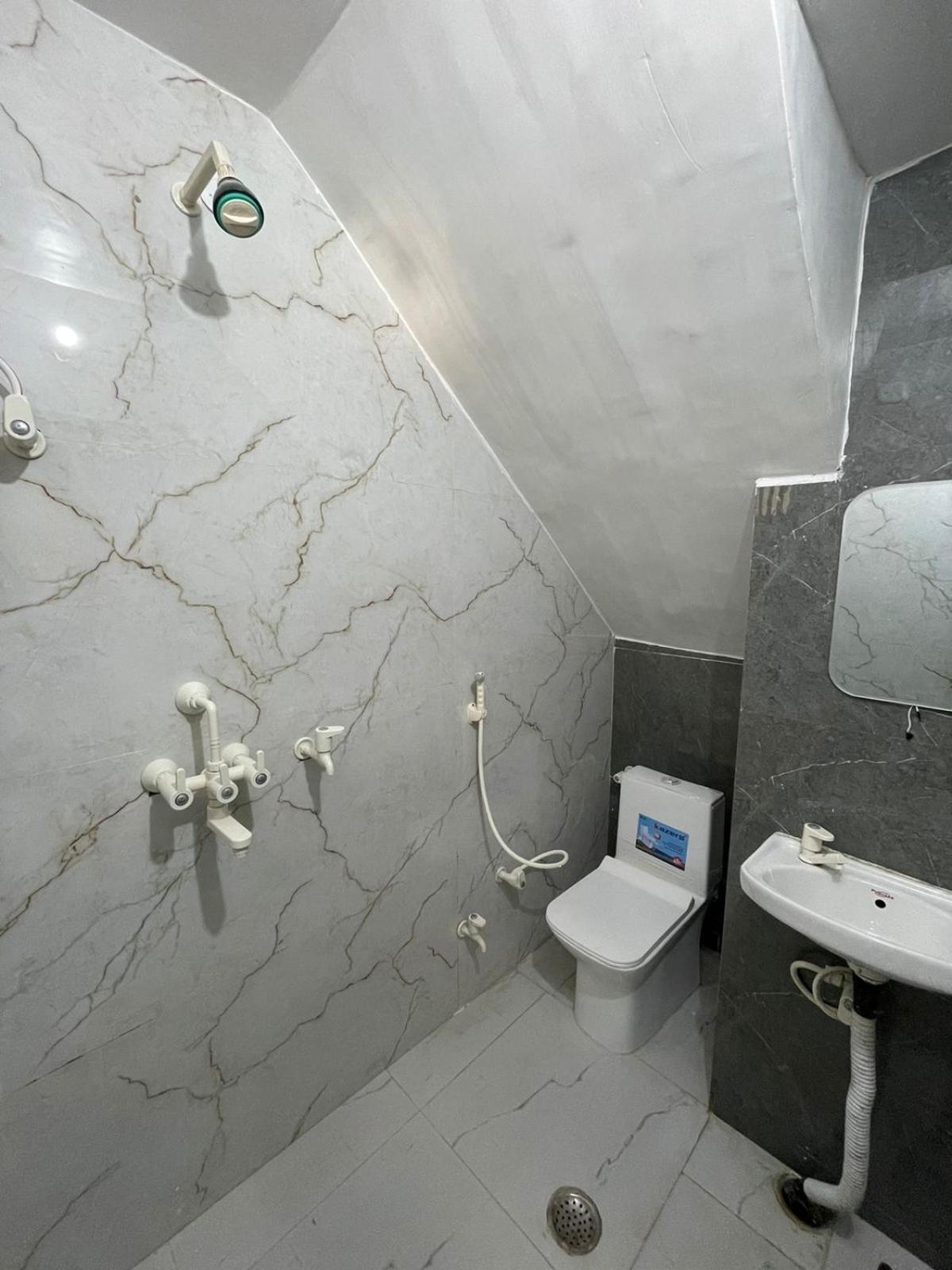 Rukmani Villas Group Of Rukmani Home Stay Mathura Eksteriør bilde